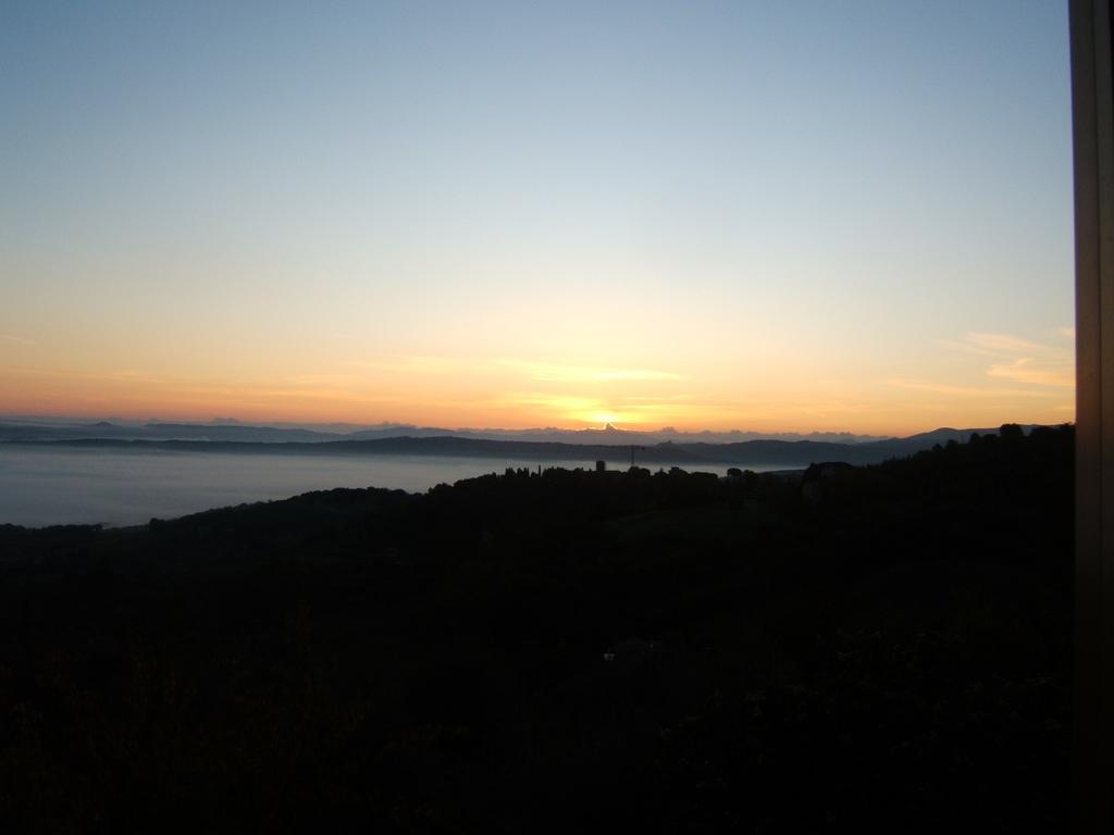 Villa Santa Maria Montalcino Bagian luar foto