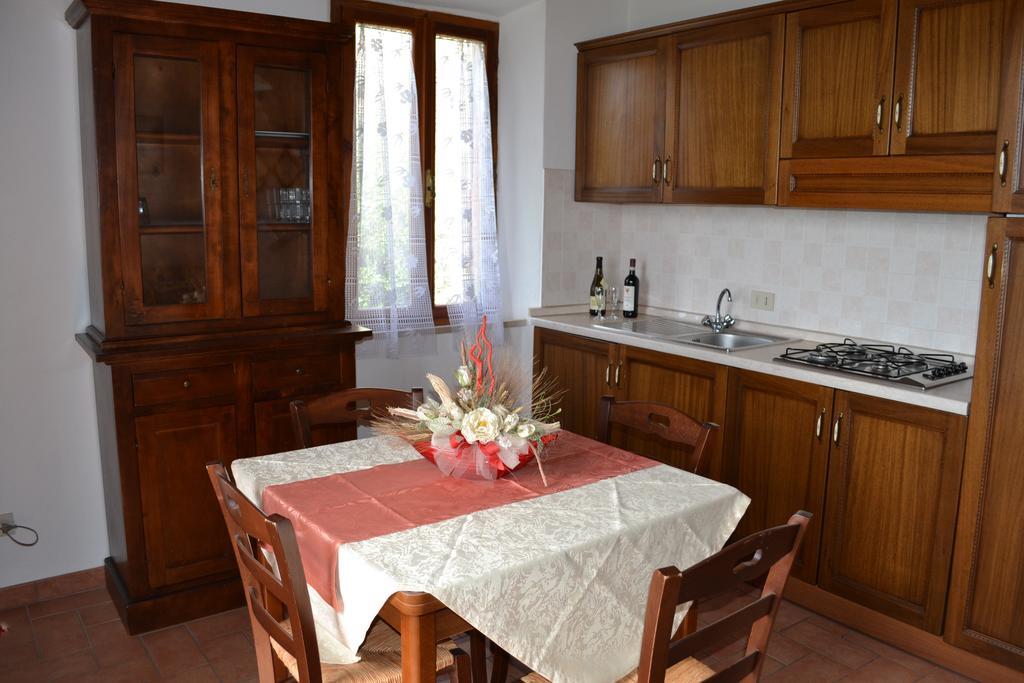 Villa Santa Maria Montalcino Ruang foto